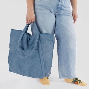 Baggu Travel Cloud Bag